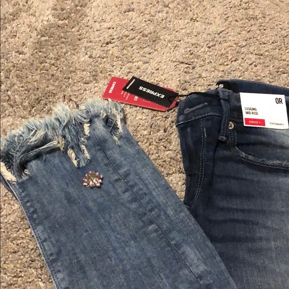 Express jeans with flower stones - Picture 5 of 6